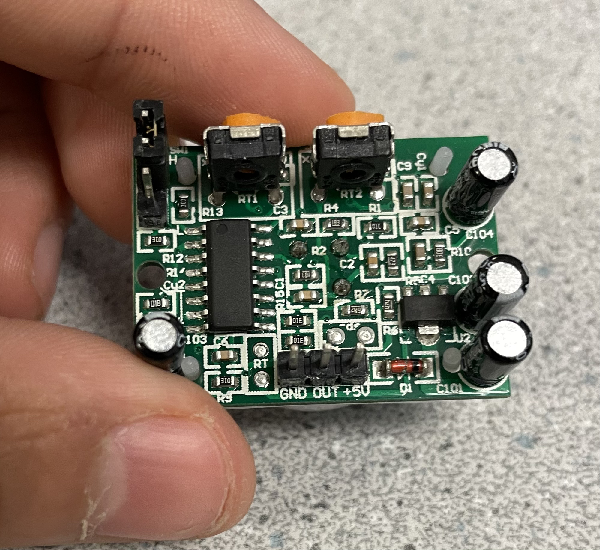 Picture of a PIR Sensor 3-Pin Pad